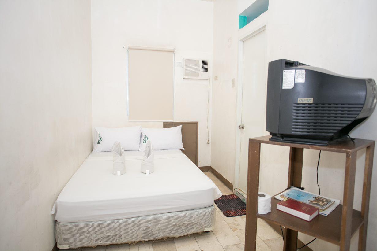 Gv Hotel - Dipolog Exteriör bild