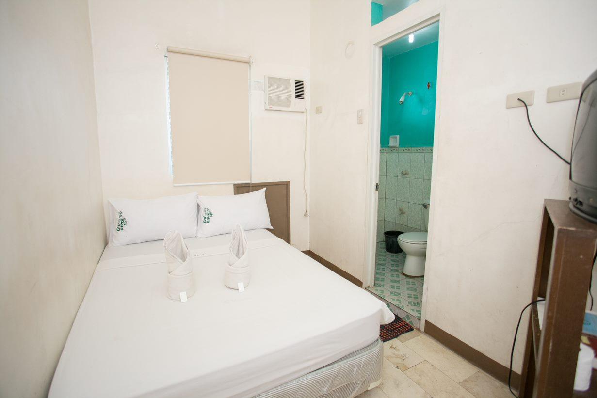 Gv Hotel - Dipolog Exteriör bild